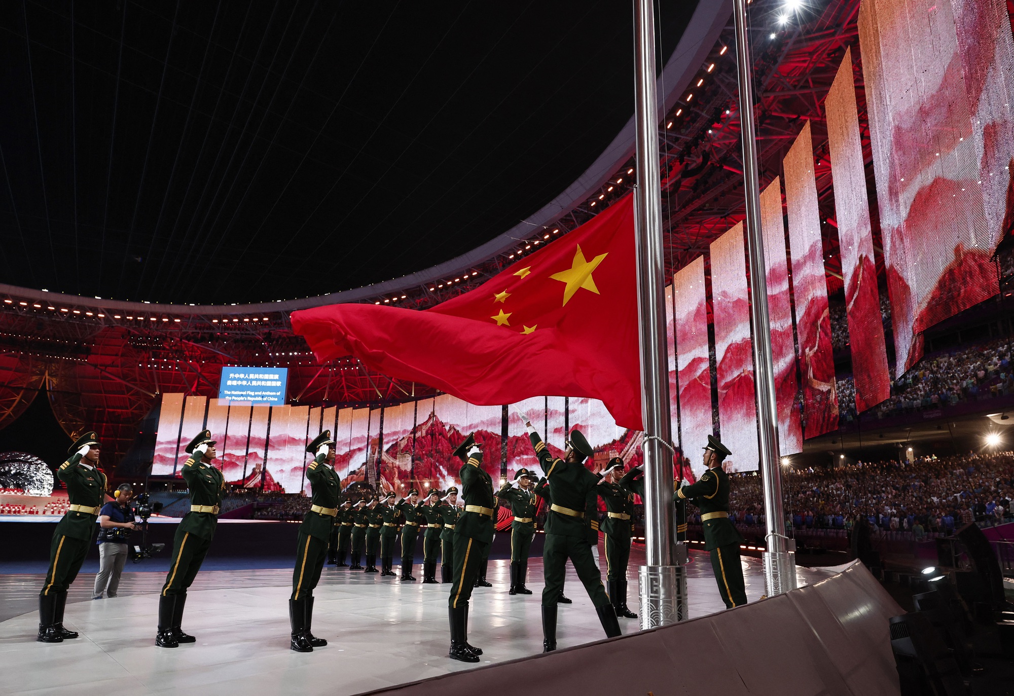 Khai mạc ASIAD 19: Từ tr&aacute;i tim đến tr&aacute;i tim, hướng về ch&acirc;u &Aacute; - Ảnh 19.