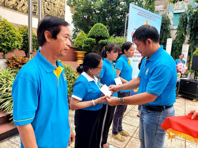 Dấn thân vì đoàn viên - lao động