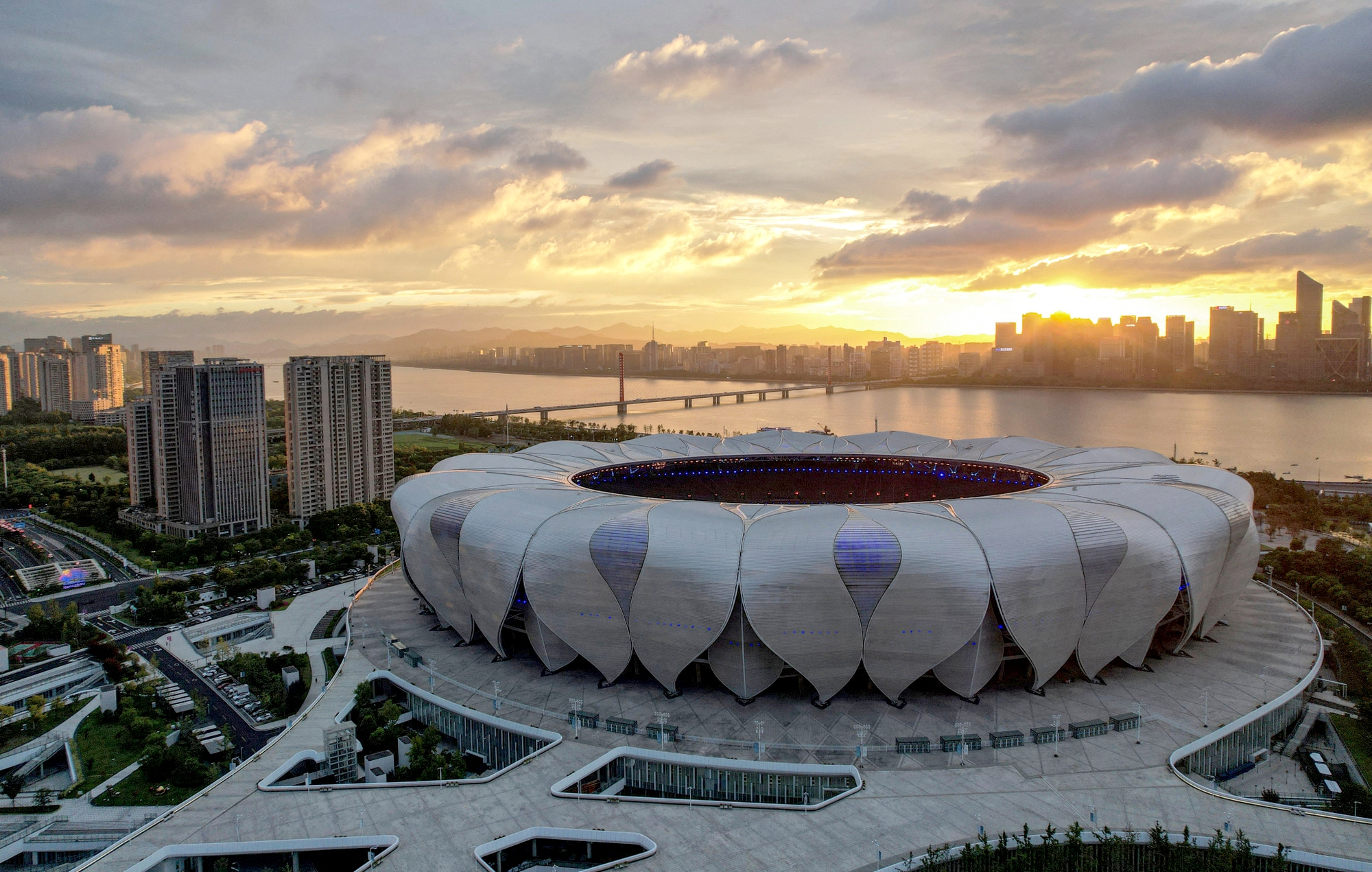 Khai mạc ASIAD 19: Từ tr&aacute;i tim đến tr&aacute;i tim, hướng về ch&acirc;u &Aacute; - Ảnh 29.