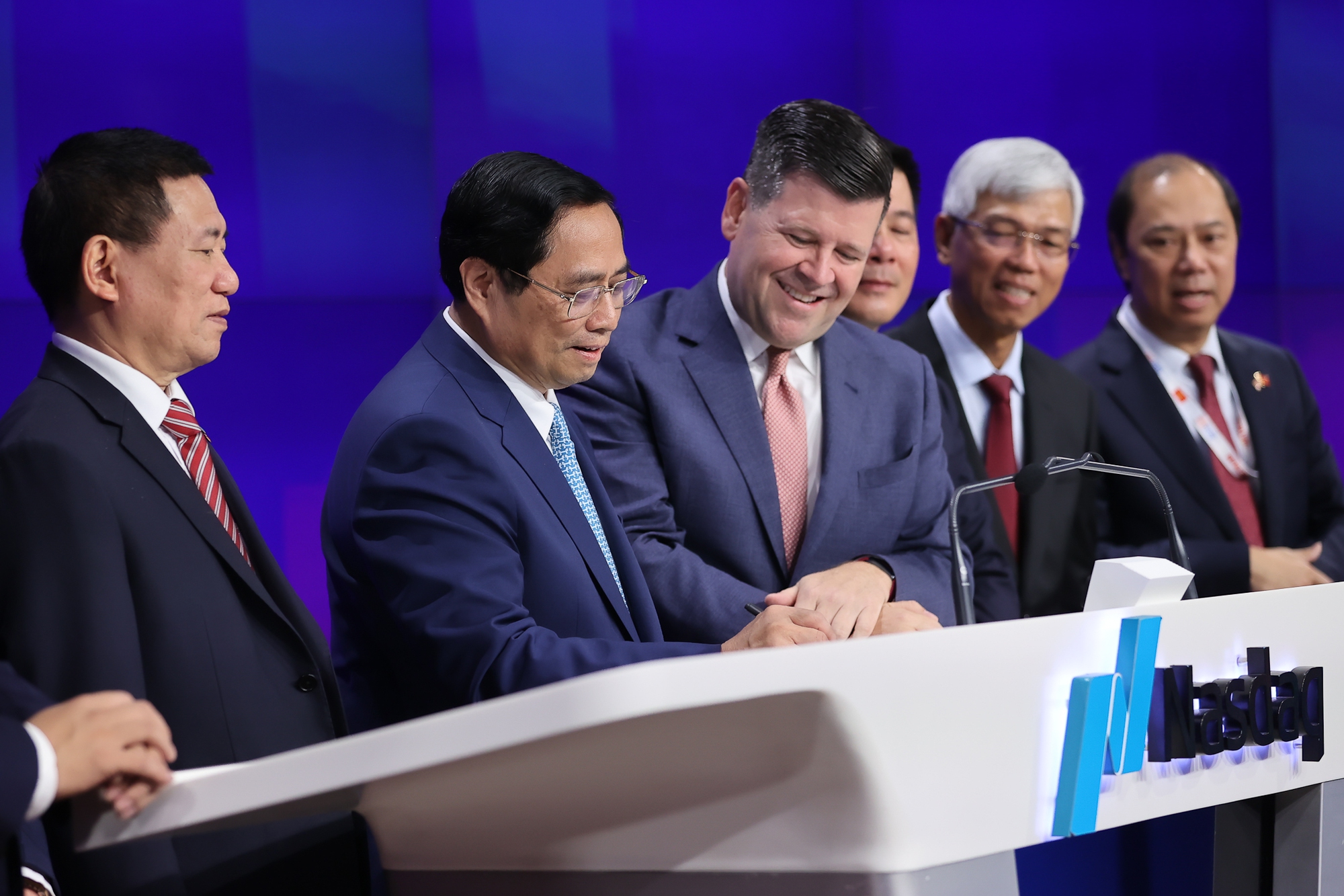 NASDAQ v&agrave; Ủy ban Chứng kho&aacute;n Nh&agrave; nước k&yacute; kết hợp t&aacute;c - Ảnh 10.
