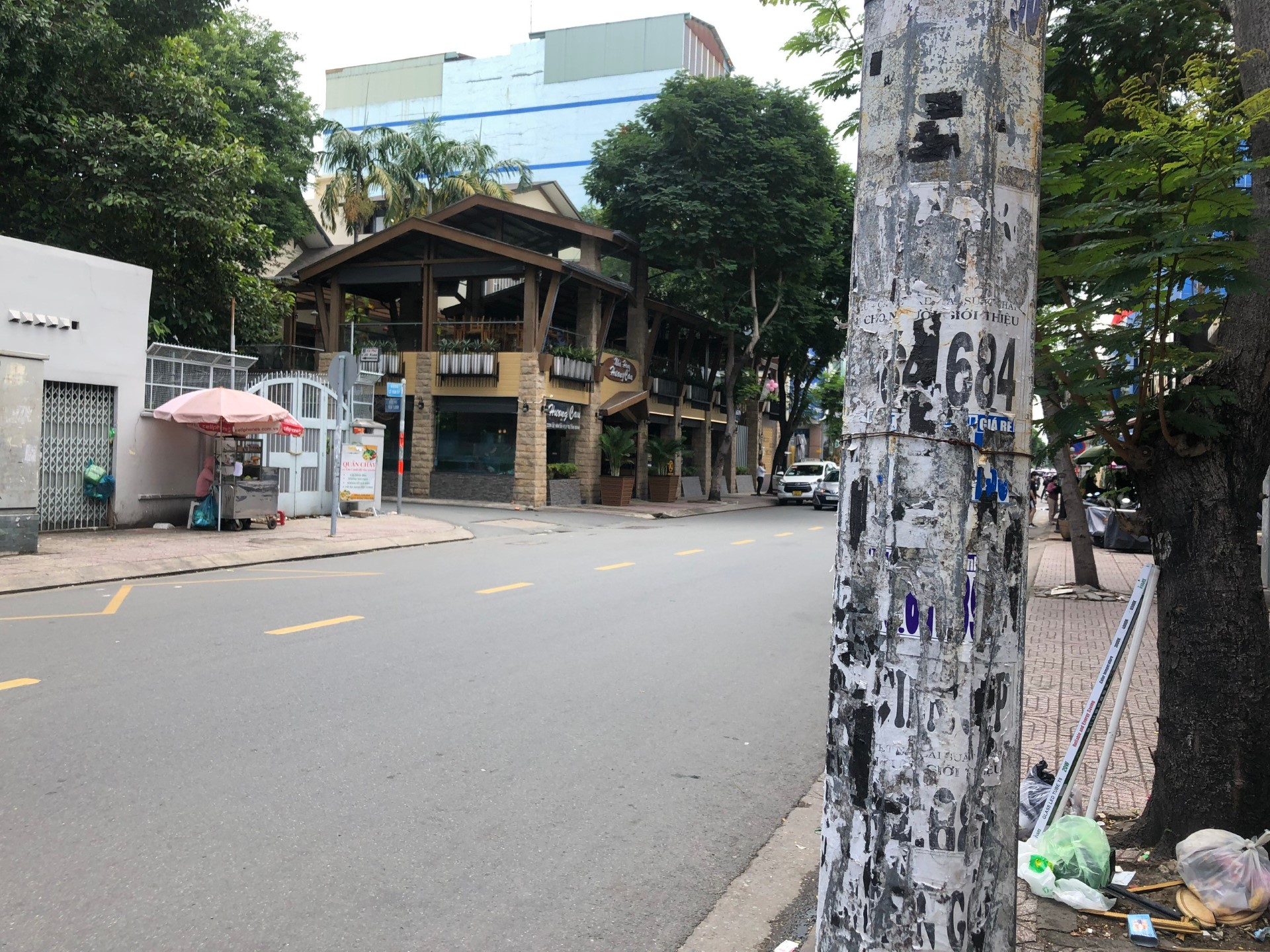 Không khó trị quảng cáo, rao vặt sai quy định