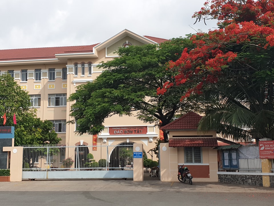 TP HCM: Sự thật th&ocirc;ng tin ph&oacute; hiệu trưởng t&aacute;t học sinh thủng m&agrave;ng nhĩ - Ảnh 1.