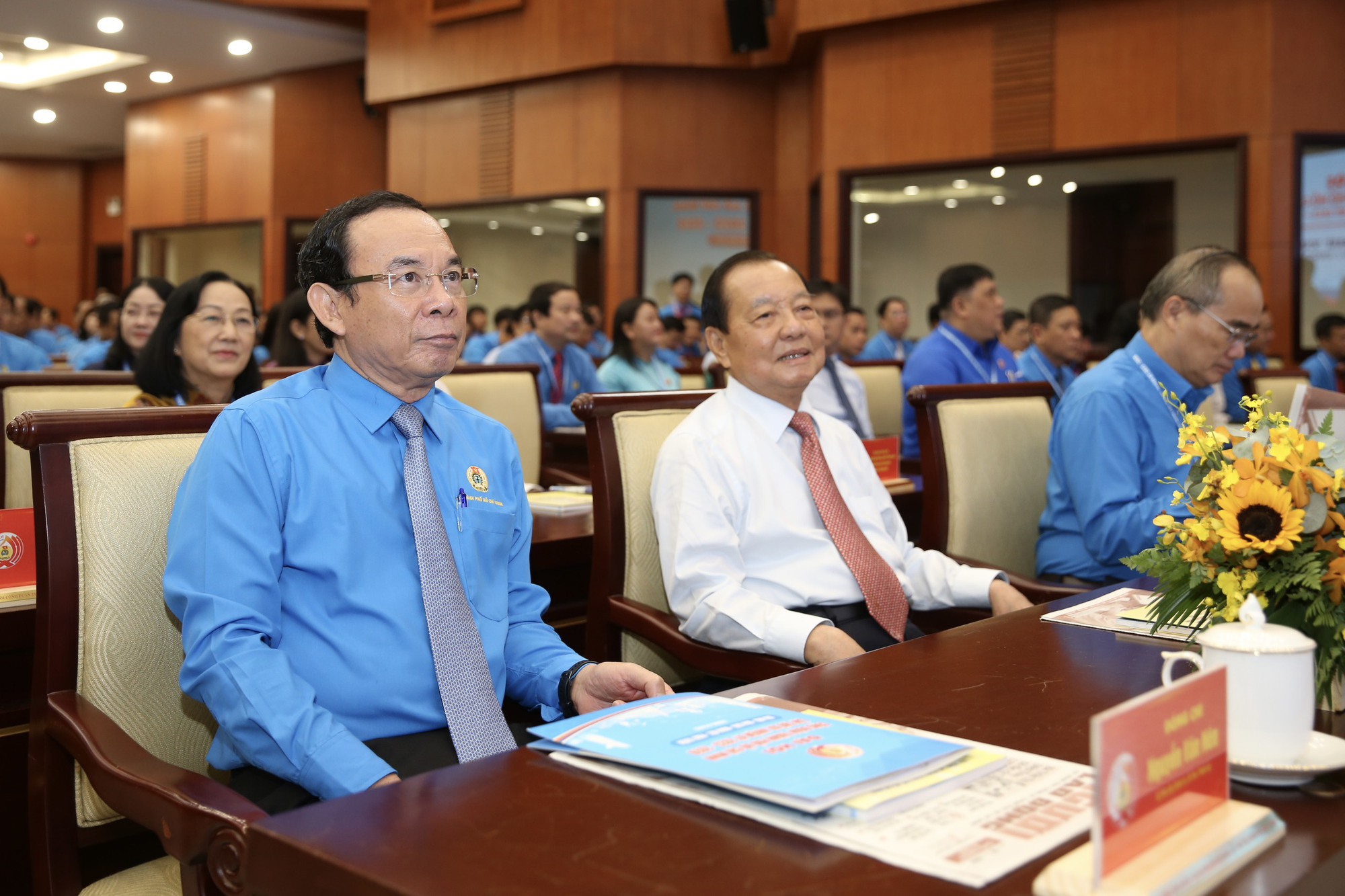 L&atilde;nh đạo Th&agrave;nh ủy TP HCM v&agrave; Tổng LĐLĐ Việt Nam đến dự phi&ecirc;n bế mạc Đại hội XII C&ocirc;ng đo&agrave;n TP HCM - Ảnh 11.