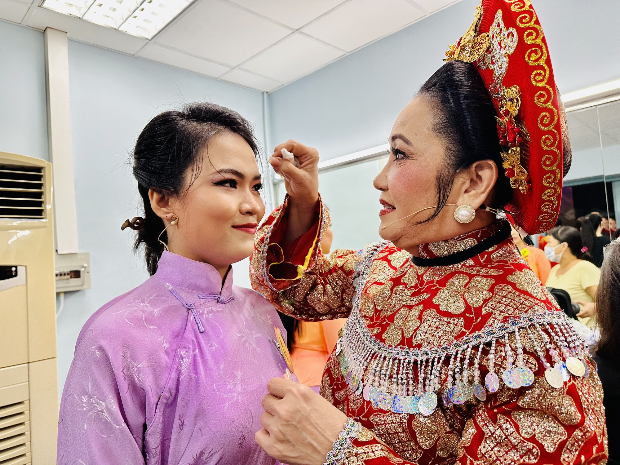 Th&iacute; sinh Nguyễn Thị Như &Yacute; đoạt giải &ldquo;Chu&ocirc;ng v&agrave;ng vọng cổ&rdquo; 2023 - Ảnh 3.