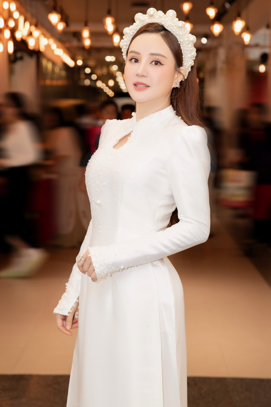 Vy Oanh với diện mạo mới sau phiên tòa - Ảnh 1.