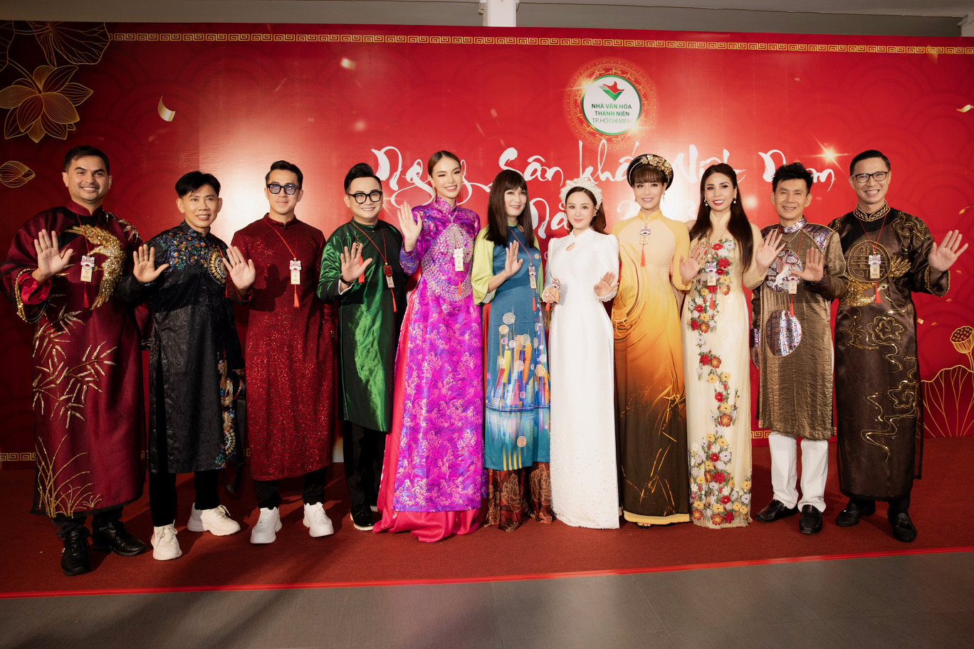Vy Oanh với diện mạo mới sau phiên tòa - Ảnh 7.