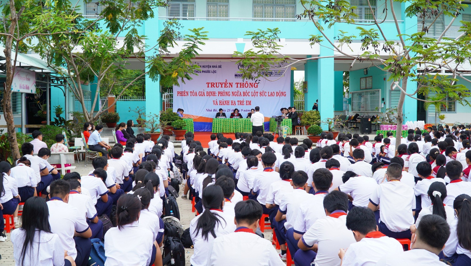 Phiên tòa giả định, kiến thức thật