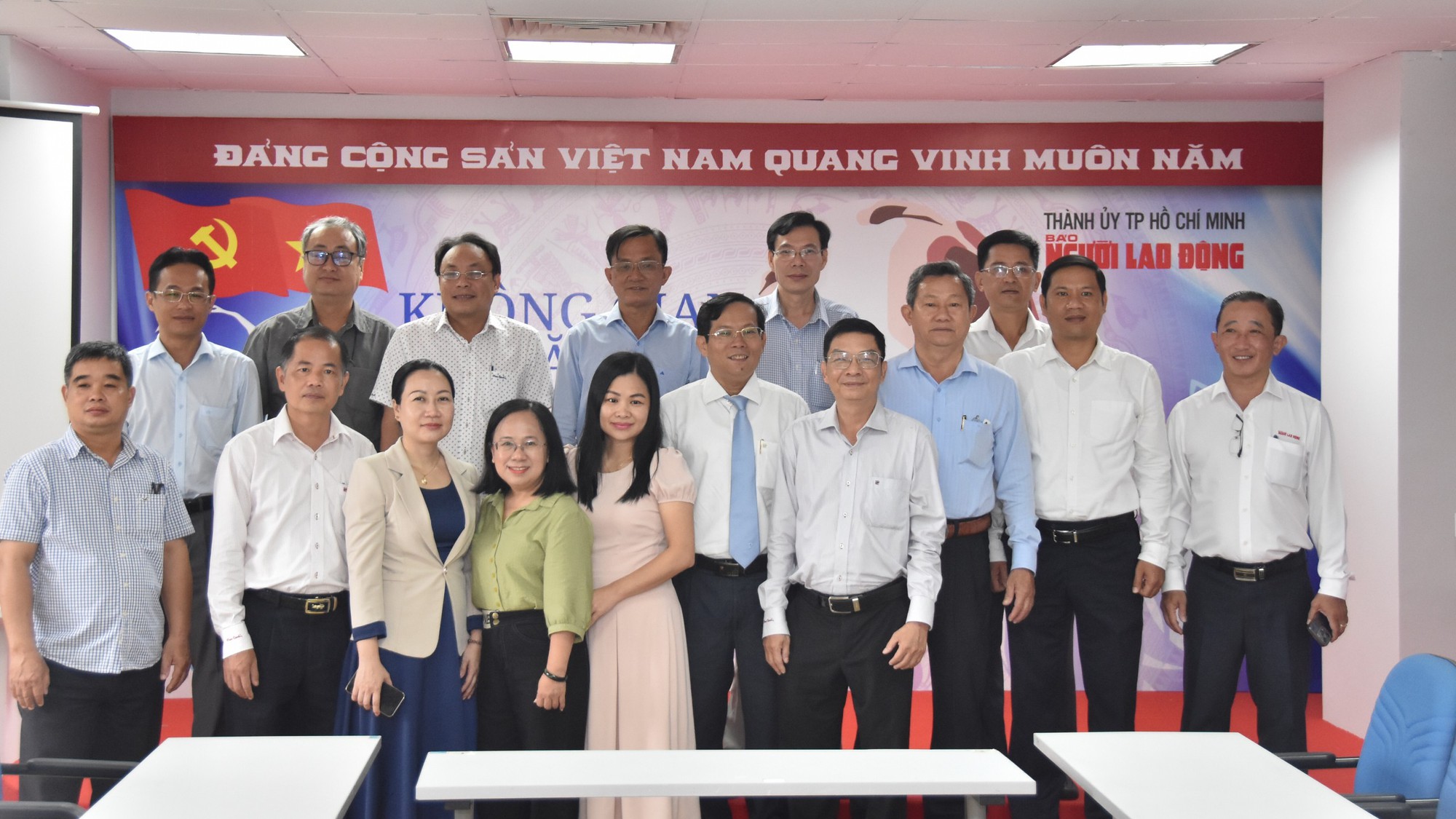 Phối hợp chặt chẽ để tuy&ecirc;n truyền về phong tr&agrave;o thi đua s&aacute;ng tạo của TP HCM - Ảnh 3.