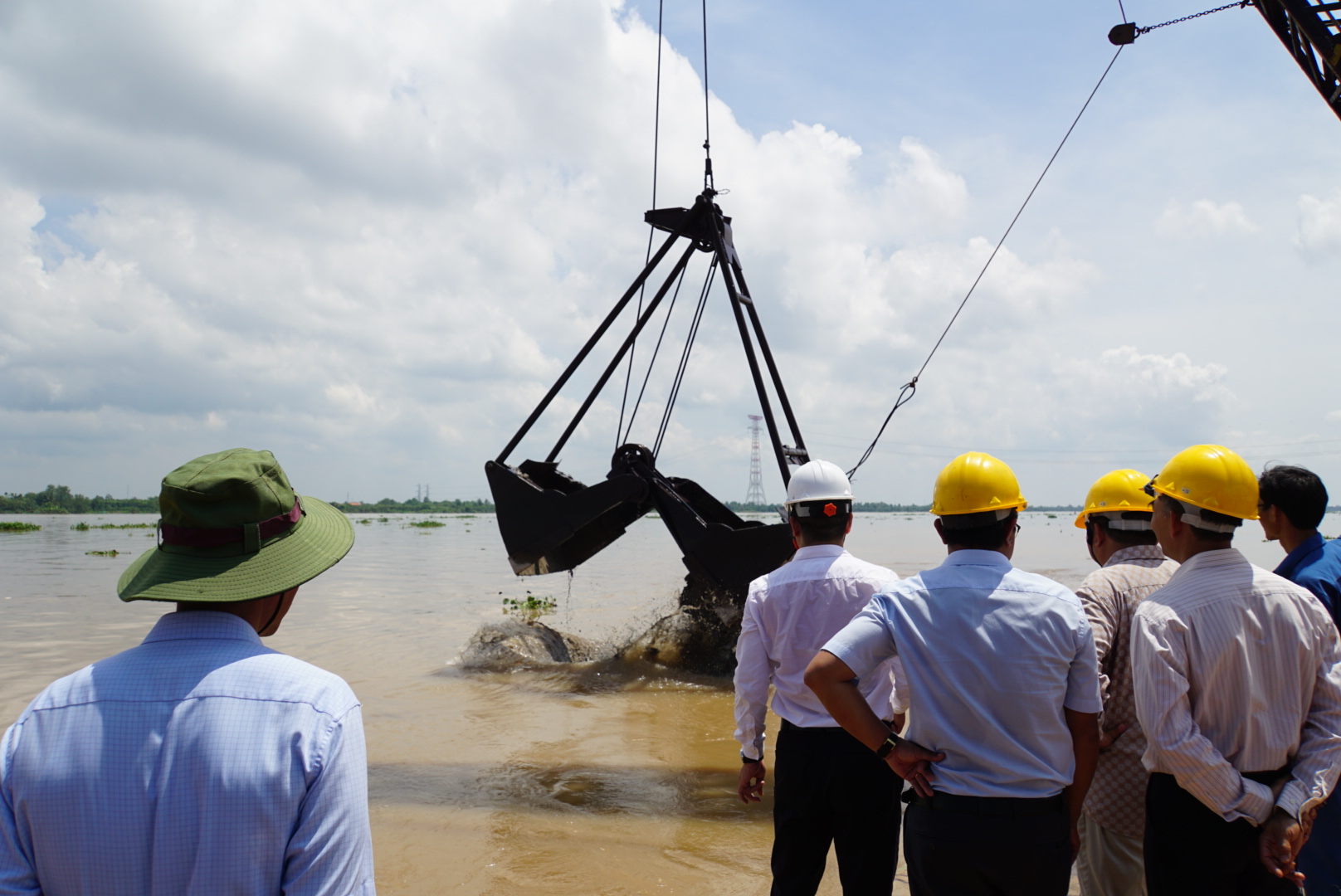 Đề xuất có phương án phụ về nguồn vật liệu cho đường Vành đai 3