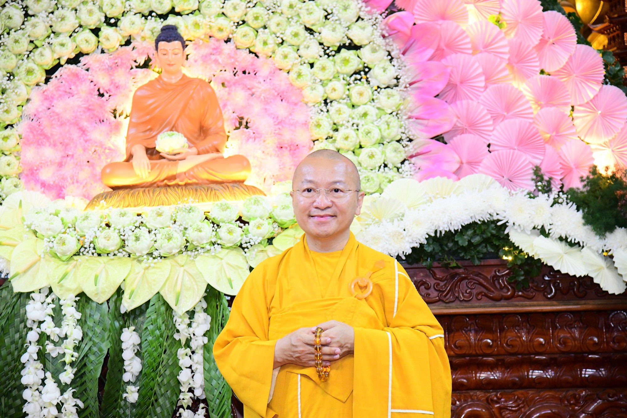 Lời khuy&ecirc;n của Thượng tọa Th&iacute;ch Nhật Từ với những người lỡ ph&aacute;t ng&ocirc;n th&ocirc; tục, lệch chuẩn - Ảnh 1.