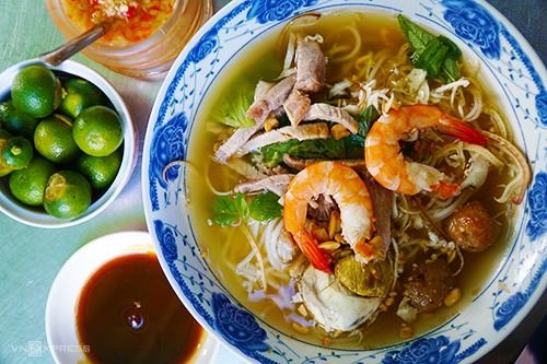 Những m&oacute;n kh&ocirc;ng thể bỏ lỡ khi đến S&oacute;c Trăng - Ảnh 4.