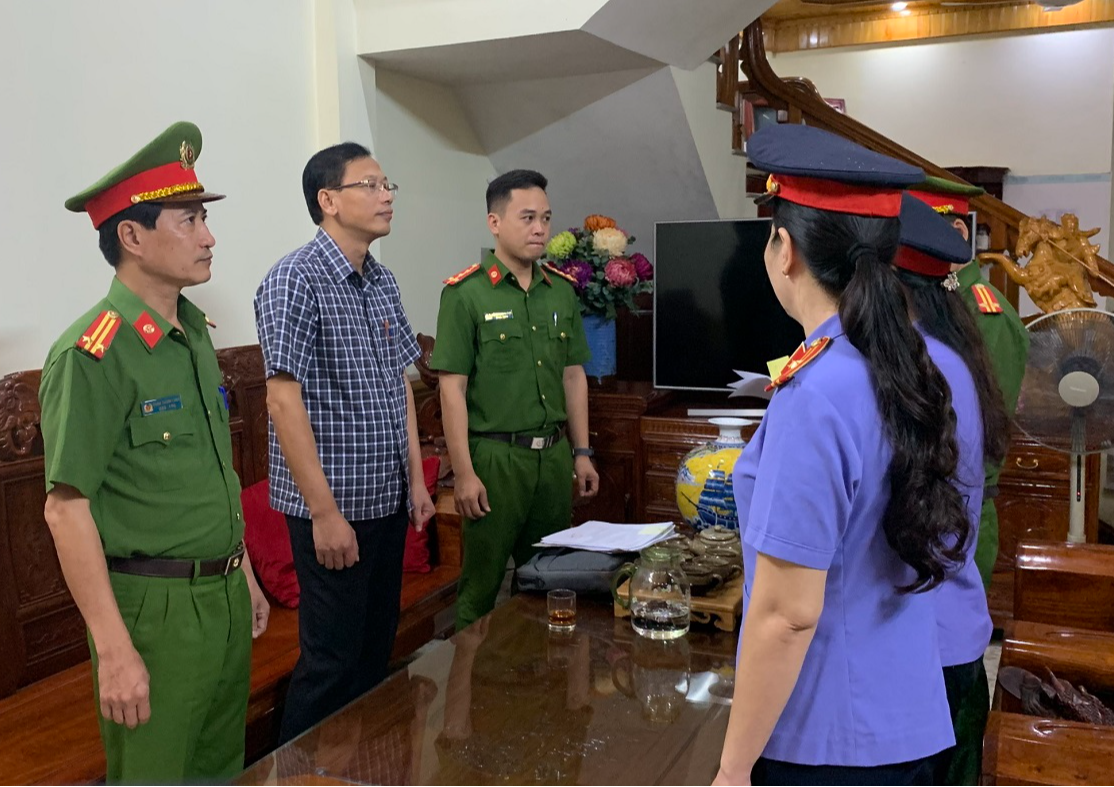 Bắt hiệu trưởng một trường cao đẳng ở Thanh Hóa
