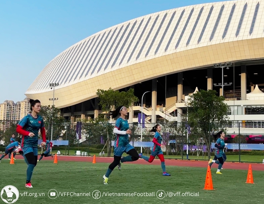 Tuyển thủ đ&oacute;ng thế Huỳnh Như chia sẻ trước ng&agrave;y đấu Nhật Bản - Ảnh 2.