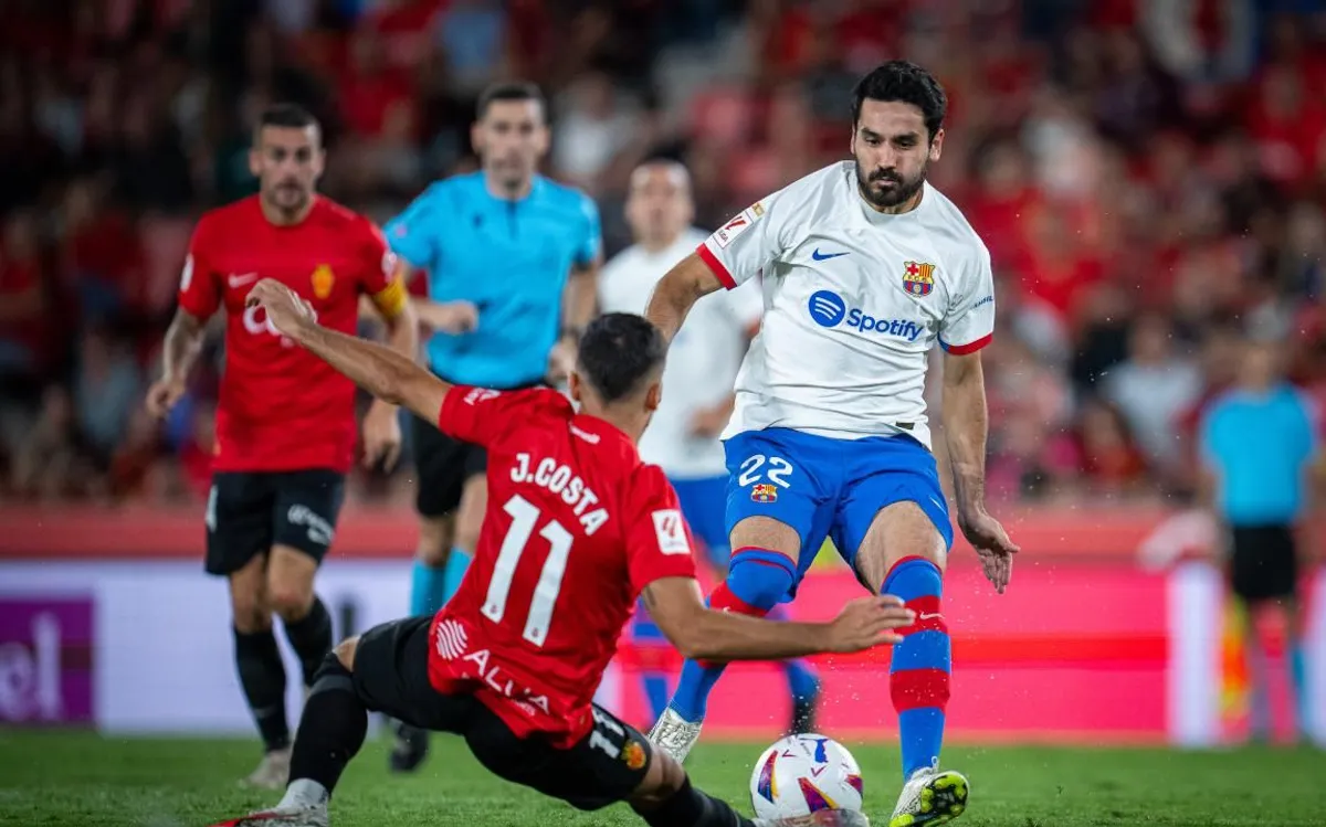 Su&yacute;t thua Mallorca, Barcelona bỏ lỡ cơ hội bứt ph&aacute; ở La Liga - Ảnh 1.