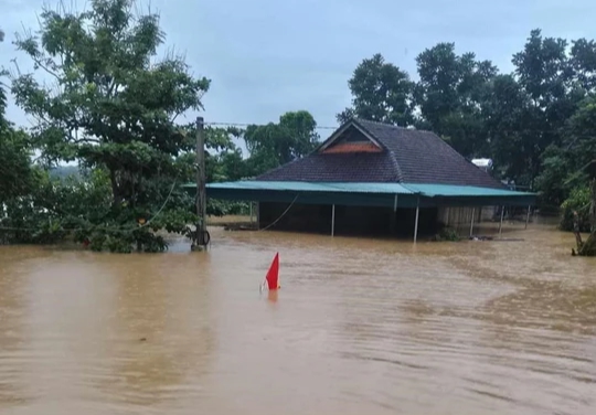 Mưa to lan ra Bắc Bộ, nguy cơ lũ quét và ngập nhiều nơi