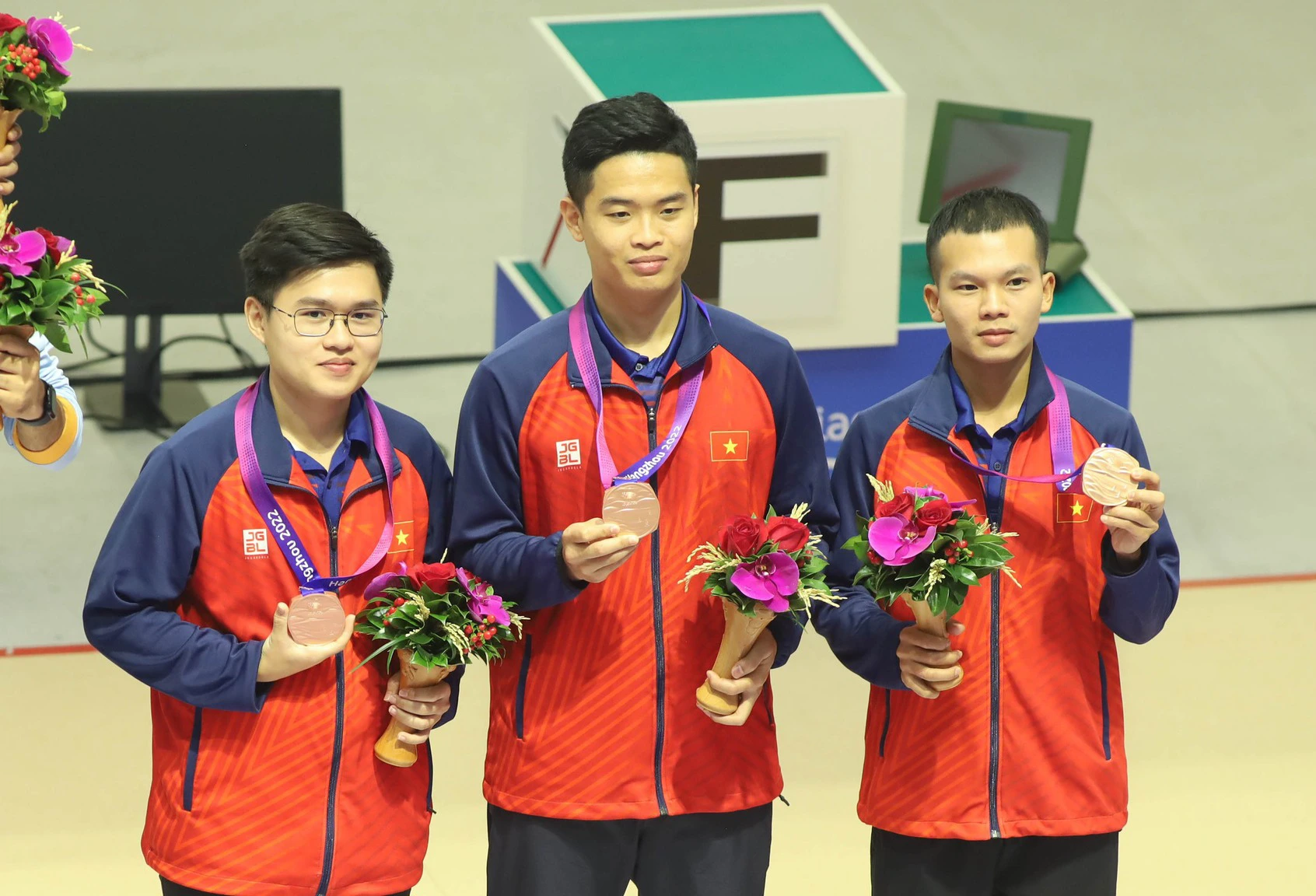 ASIAD 19 ng&agrave;y 28-9: Nguyễn Huy Ho&agrave;ng gi&agrave;nh HCĐ bơi, đạt chuẩn tới Olympic 2024 - Ảnh 12.