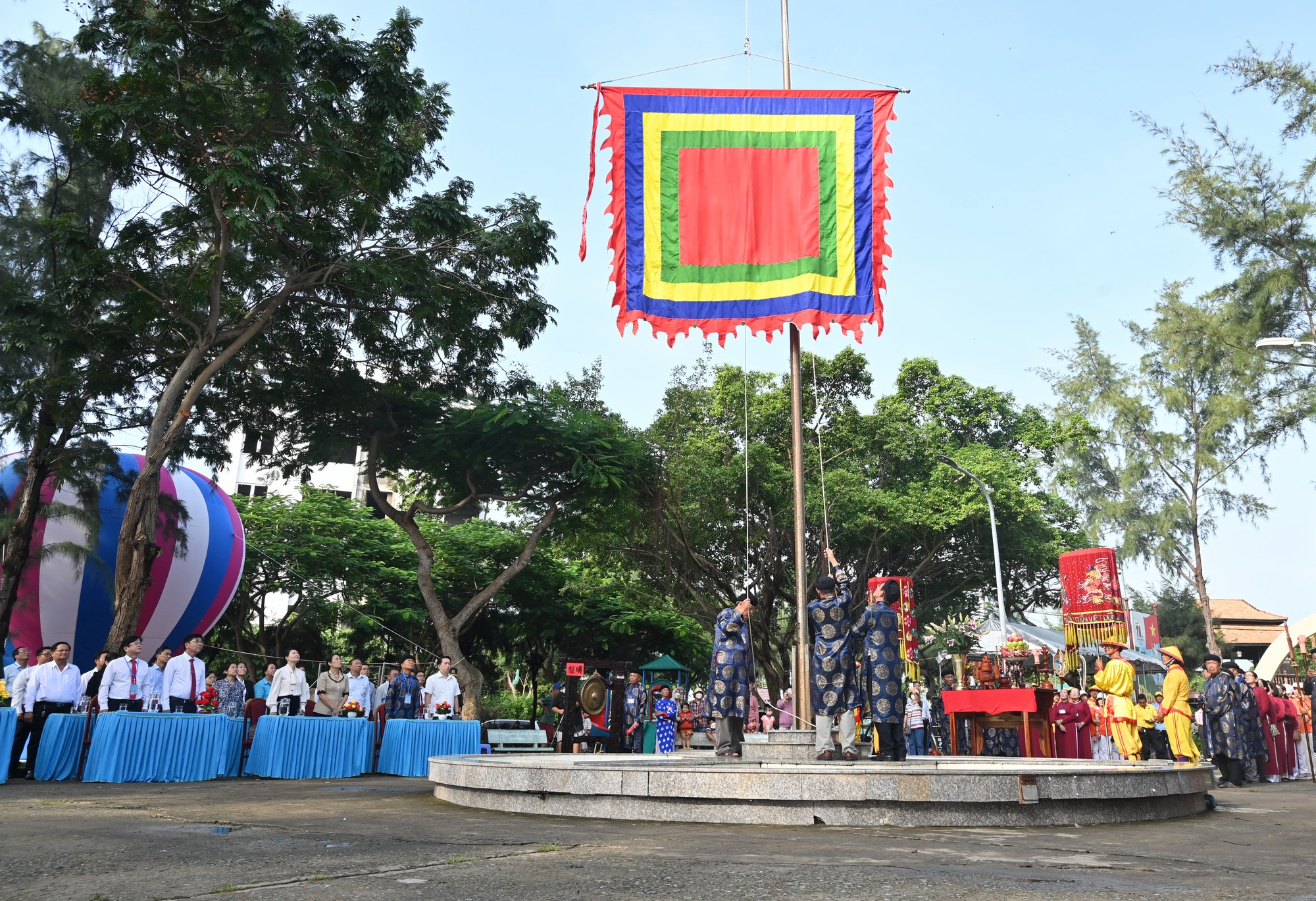 S&ocirc;i động lễ hội Nghinh &Ocirc;ng Cần Giờ 2023  - Ảnh 2.