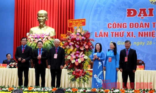 Ông Lâm Thành Sĩ được bầu giữ chức Chủ tịch LĐLĐ tỉnh An Giang - Ảnh 1.