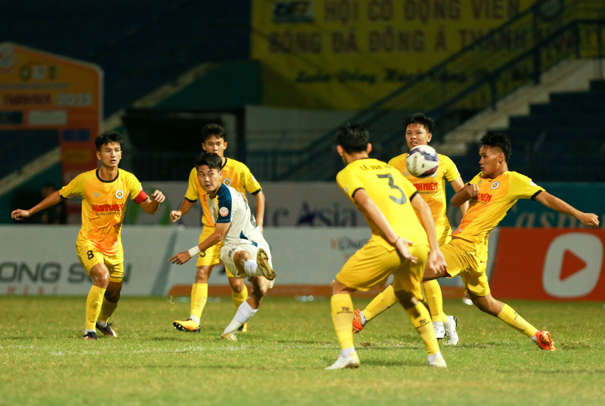 U21 quốc gia: Hồ Văn Cường ghi b&agrave;n, SLNA biến H&agrave; Nội th&agrave;nh cựu vương - Ảnh 2.