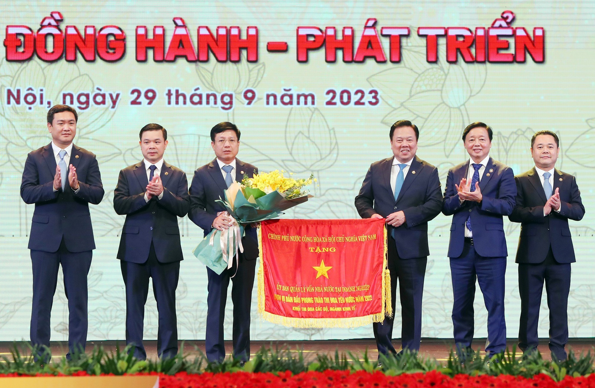 Si&ecirc;u Ủy ban quản l&yacute; hơn 2,49 triệu tỉ đồng - Ảnh 5.