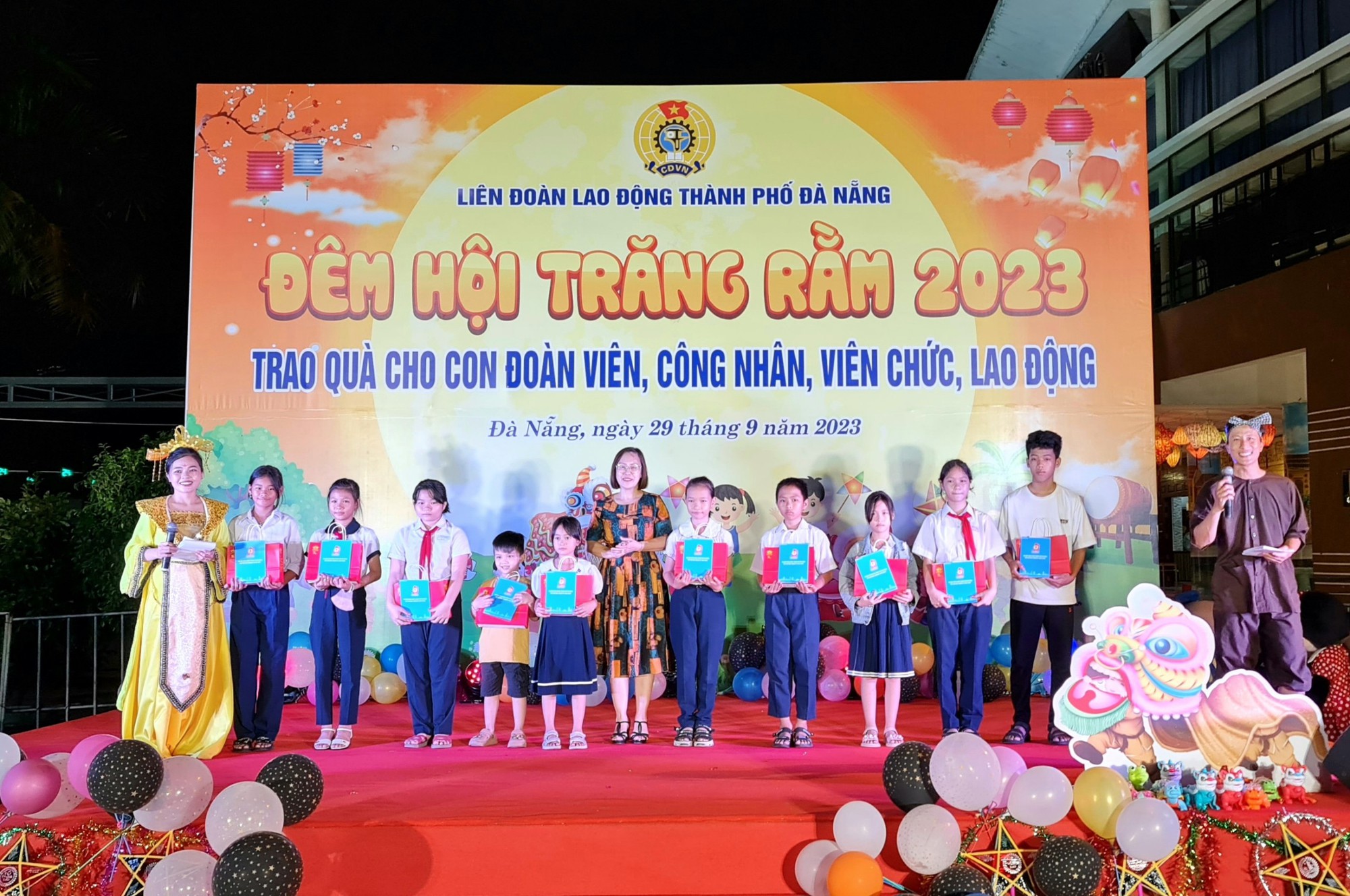 Đà Nẵng: 2.200 suất quà Trung thu cho con đoàn viên, người lao động