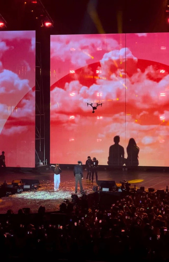 Xem liveshow Vietnamese concert của Ho&agrave;ng Th&ugrave;y Linh: Chinh phục thị gi&aacute;c - Ảnh 1.