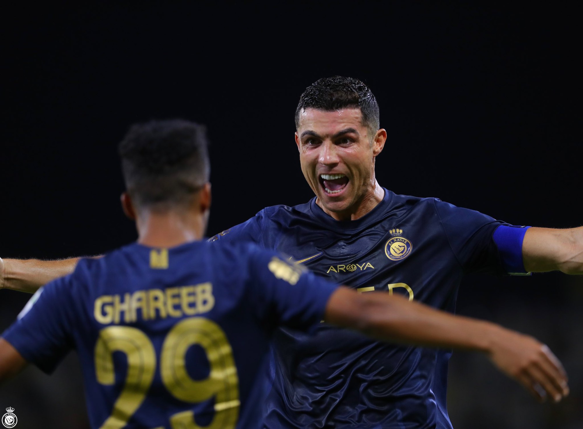 Ronaldo giúp Al-Nassr thắng đậm, vượt Messi trong cuộc đua "phá lưới"