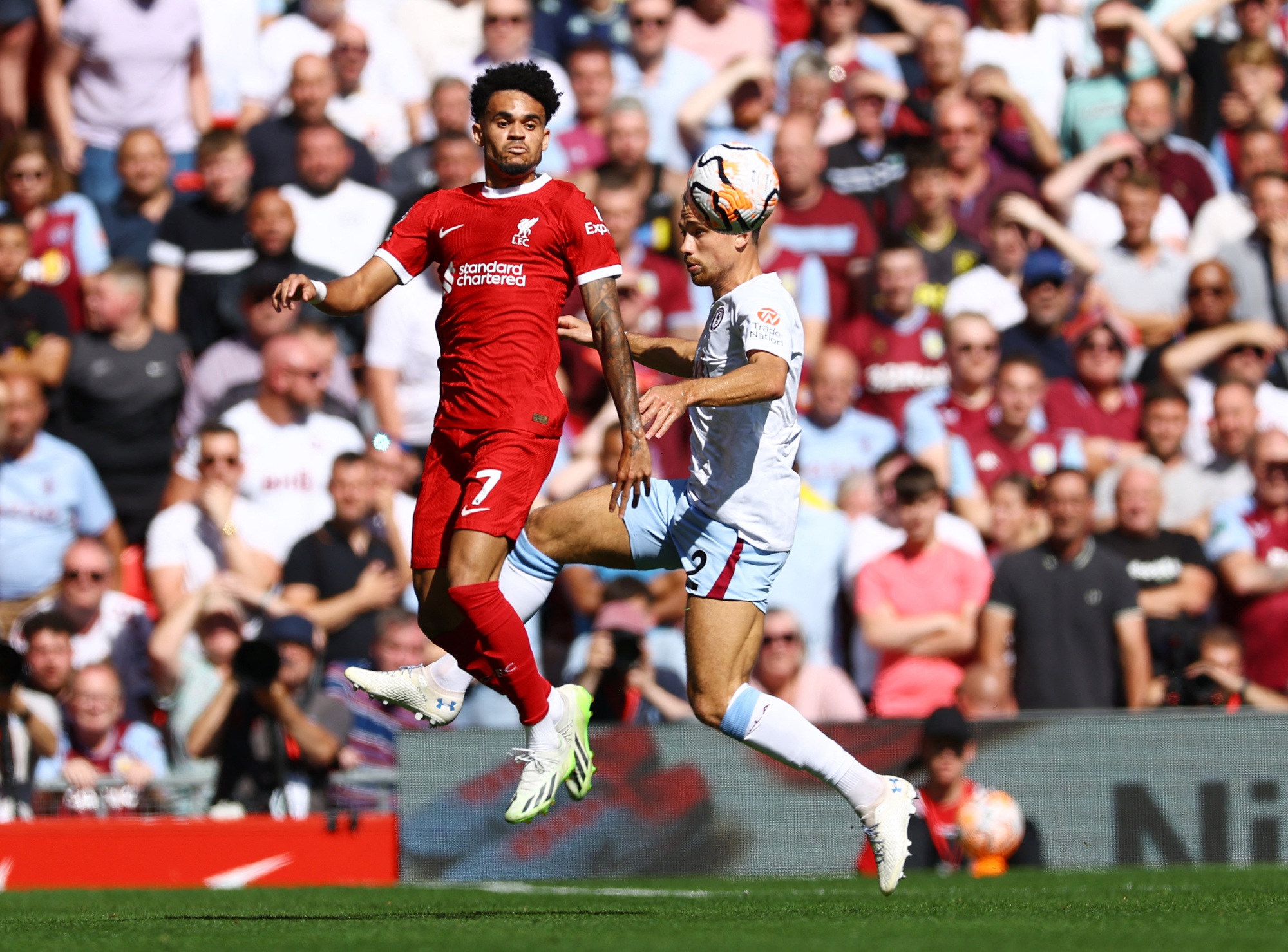 Tân binh Dominik Szoboszlai lập siêu phẩm, Liverpool vào Top 3 Ngoại hạng - Ảnh 4.