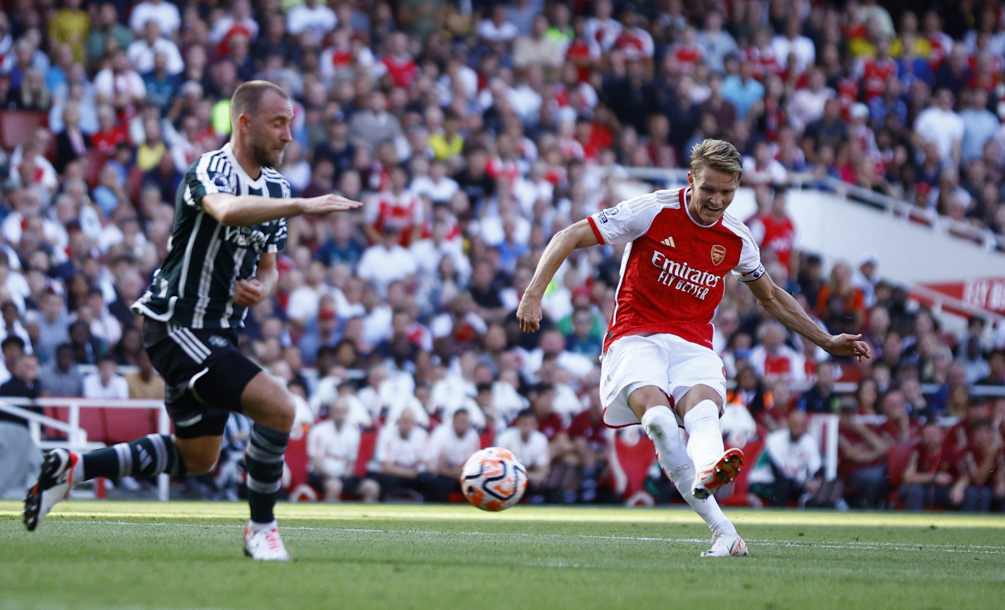 VAR gây náo loạn trận đại chiến, Man United lại thảm bại trên sân Arsenal - Ảnh 6.