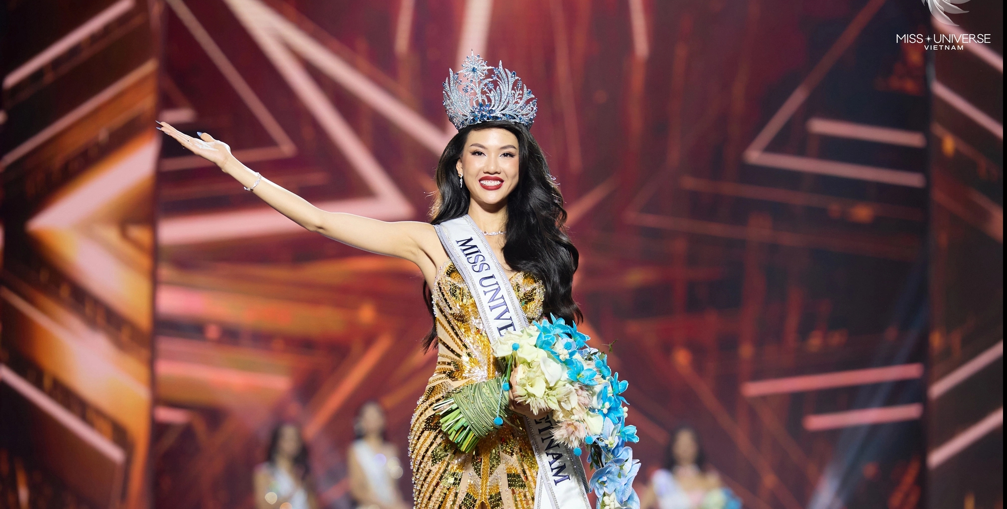 Bị đồn đoán ngay sau đăng quang “Miss Universe Vietnam 2023”, Bùi Quỳnh Hoa lên tiếng