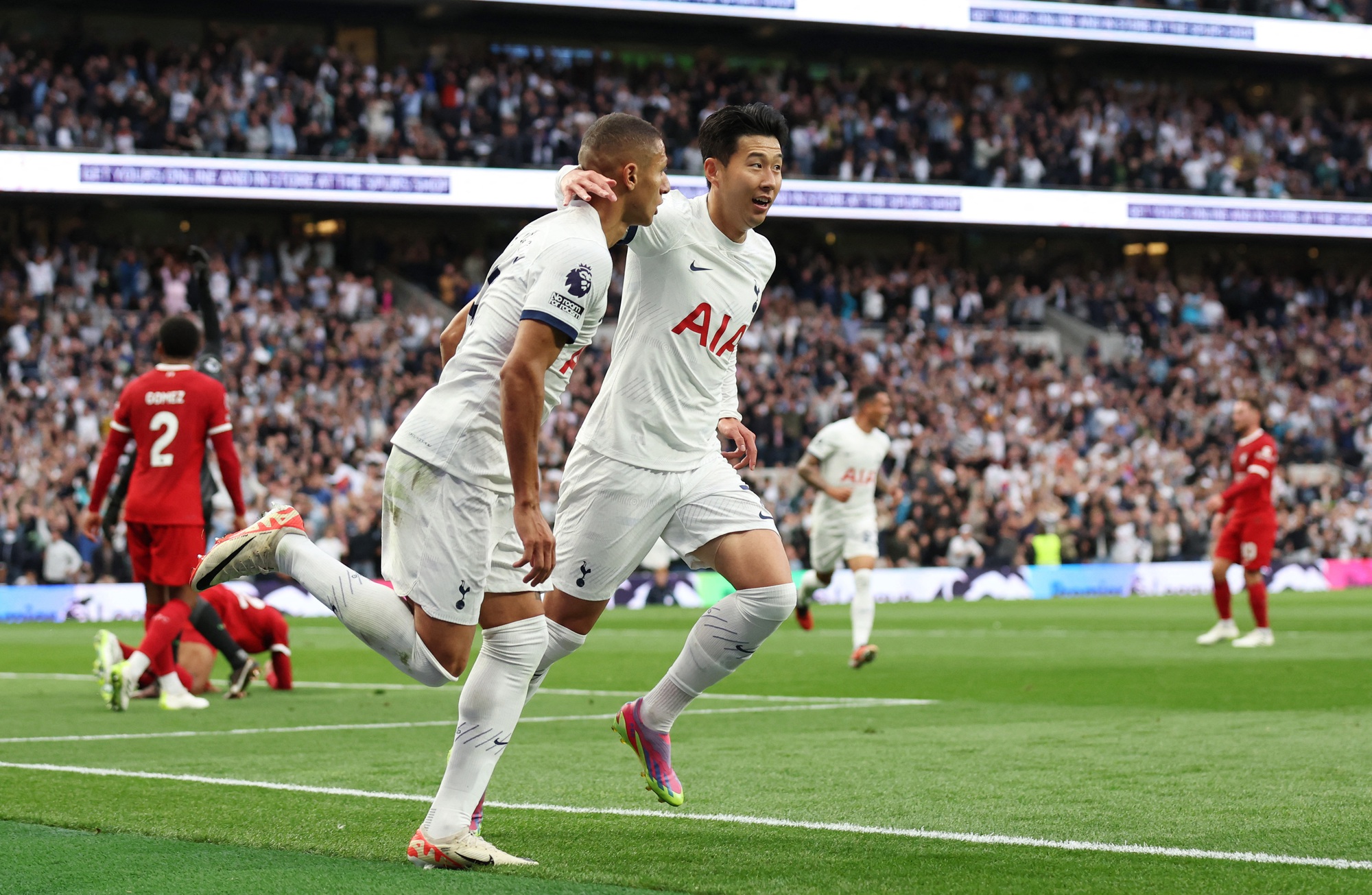Thẻ đỏ định đoạt đại chiến, Tottenham thắng nghẹt thở Liverpool