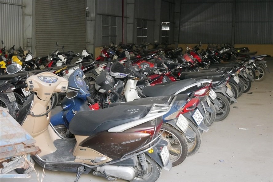 Bị CSGT tạm giữ xe, nếu hư hỏng c&oacute; được bồi thường?