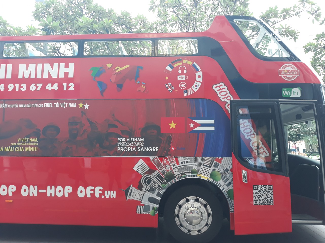TP HCM: Khai trương chuyến xe kỷ niệm về l&atilde;nh tụ Cuba Fidel Castro - Ảnh 5.