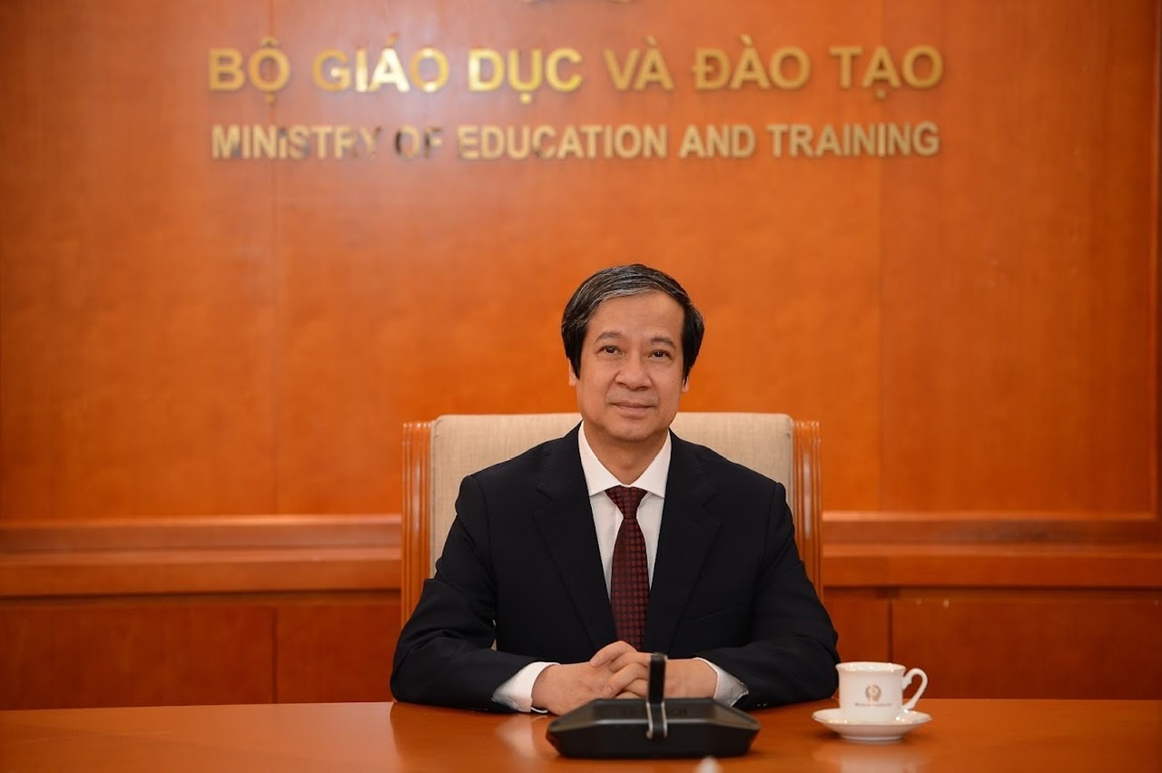 Nâng đãi ngộ, giảm áp lực cho giáo viên - Ảnh 1.