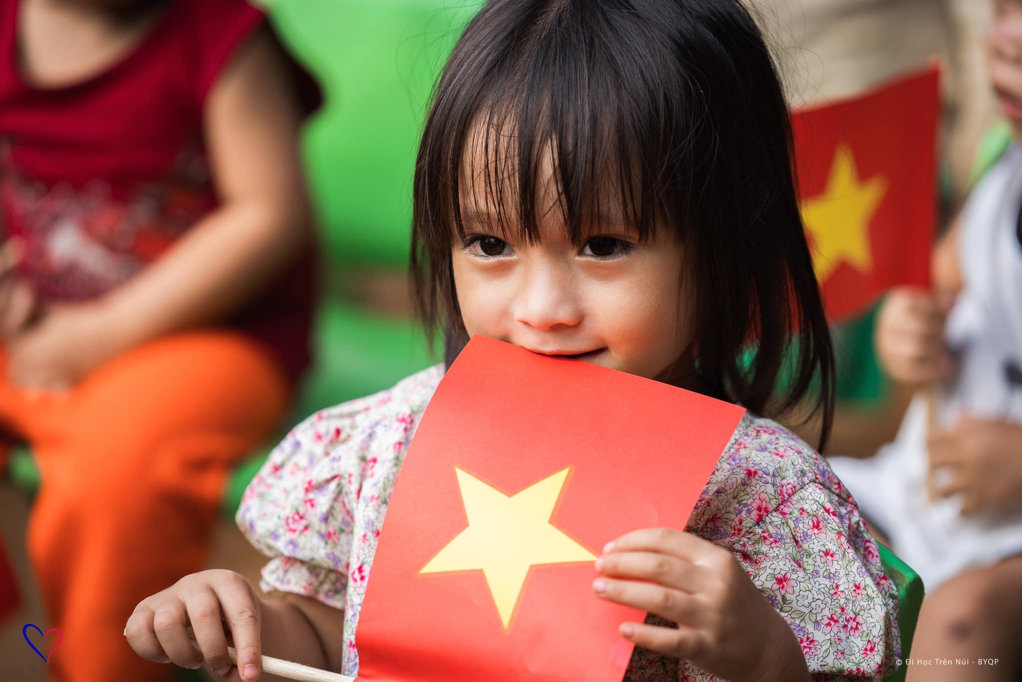 X&uacute;c động lễ khai giảng của học tr&ograve; v&ugrave;ng cao Quảng Nam v&agrave; huyện đảo Trường Sa - Ảnh 16.