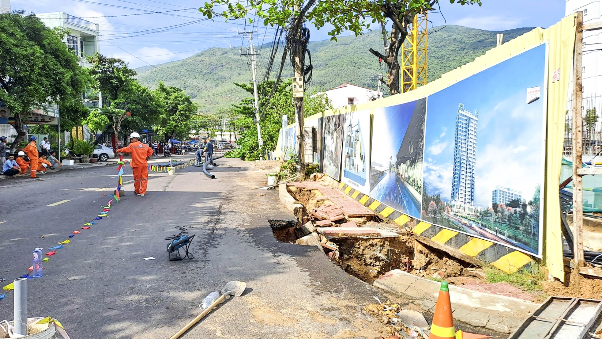 Sụt lún đất ở TP Quy Nhơn: Nguyên nhân là do... ẩu! - Ảnh 3.