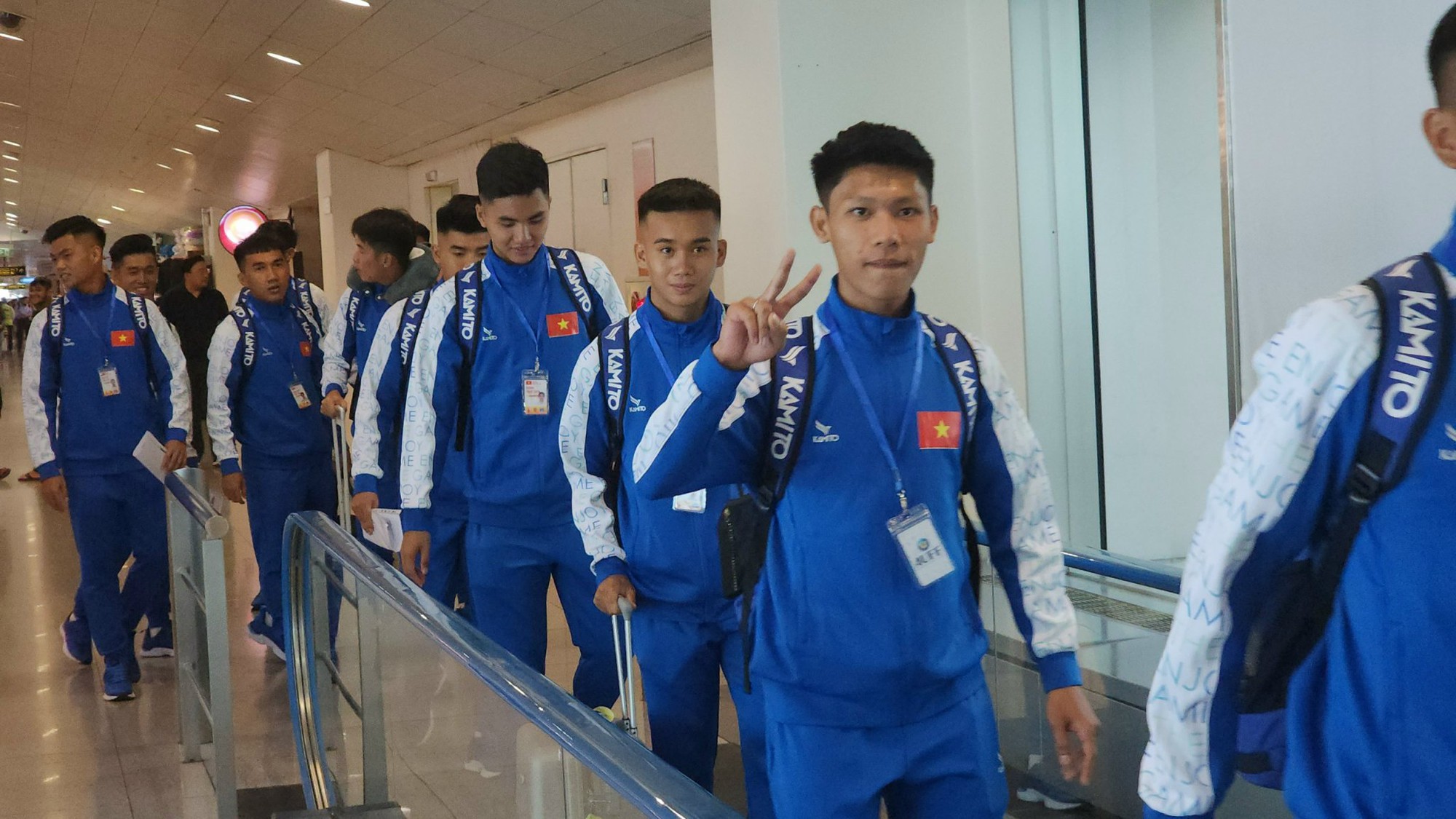 Tuyển sinh vi&ecirc;n Việt Nam tham dự Giải b&oacute;ng đ&aacute; c&aacute;c trường Đại học ch&acirc;u &Aacute; 2023 - Ảnh 1.