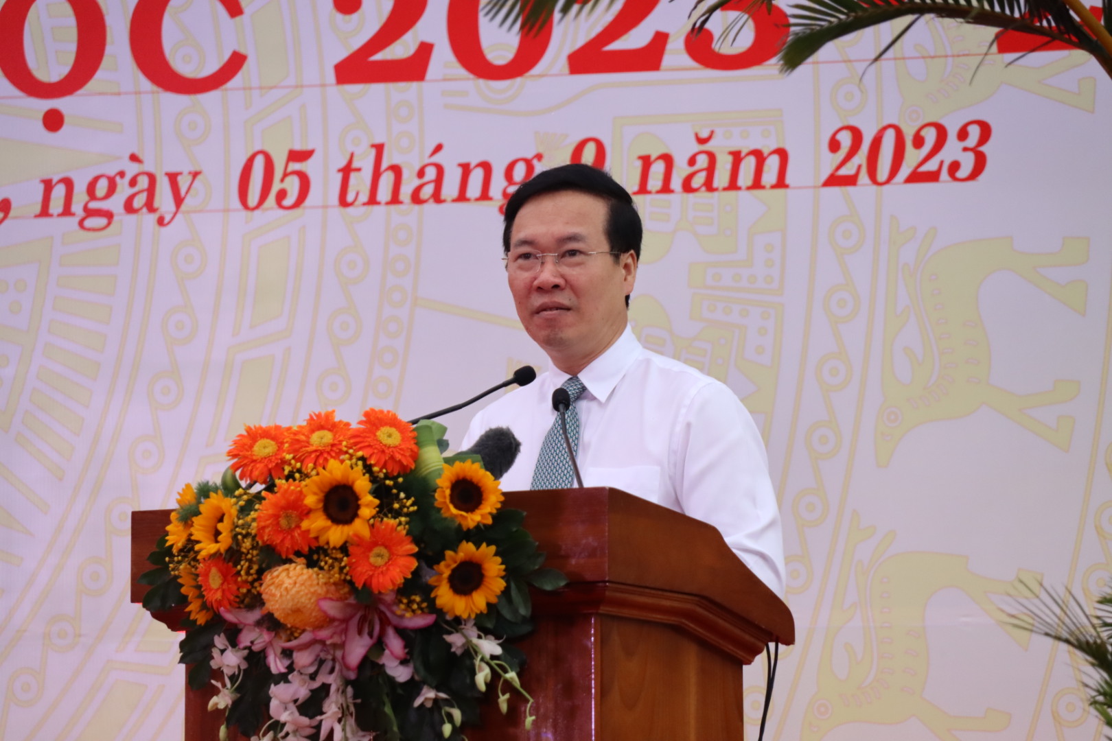 Chủ tịch nước Võ Văn Thưởng: Cần làm tốt công tác giáo dục cho người đồng bào dân tộc thiểu số - Ảnh 1.