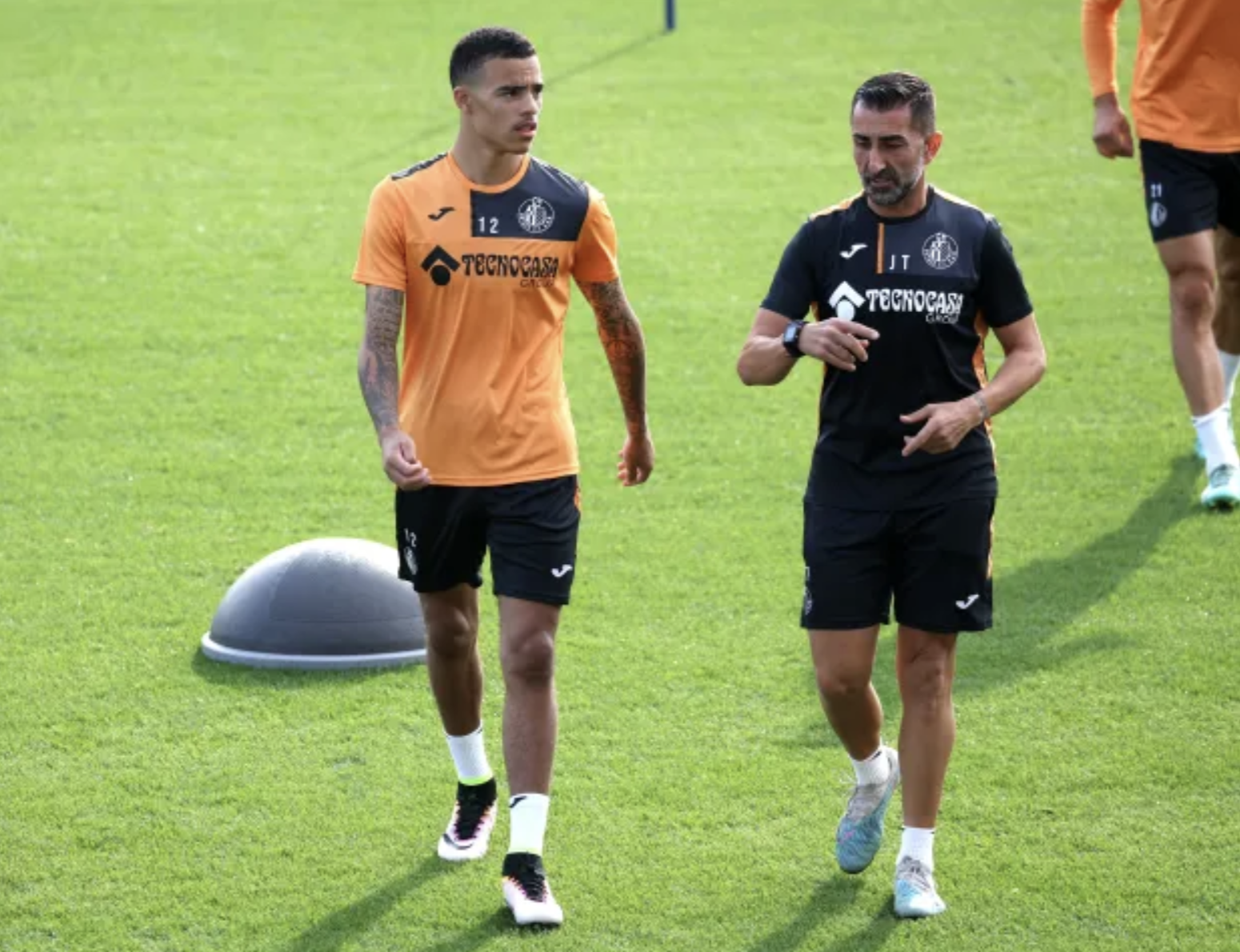 Mason Greenwood ch&agrave;o s&acirc;n Getafe, cổ động vi&ecirc;n h&aacute;o hức đ&oacute;n cựu tuyển thủ Anh - Ảnh 10.