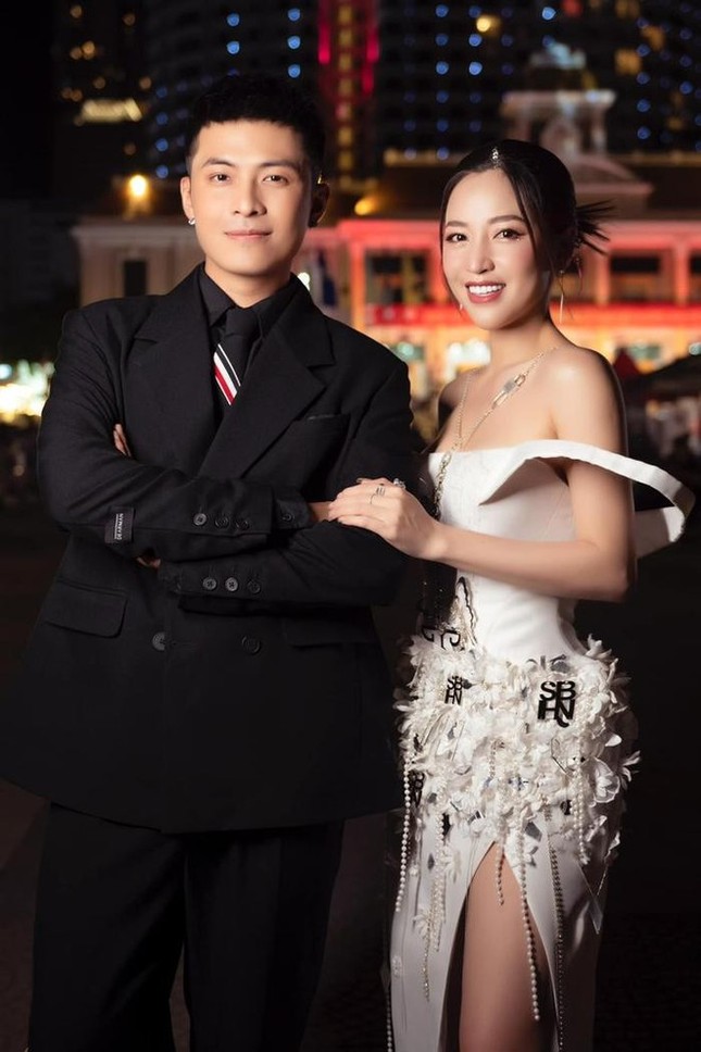 Gin Tuấn Kiệt - Puka: Showbiz Việt th&ecirc;m cặp đ&ocirc;i chị em đi về chung lối - Ảnh 3.