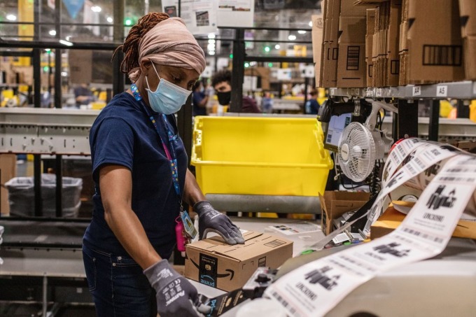 Amazon - đế chế kinh doanh của Jeff Bezos - Ảnh 2. Amazon - đế chế kinh doanh của Jeff Bezos - Ảnh 2.