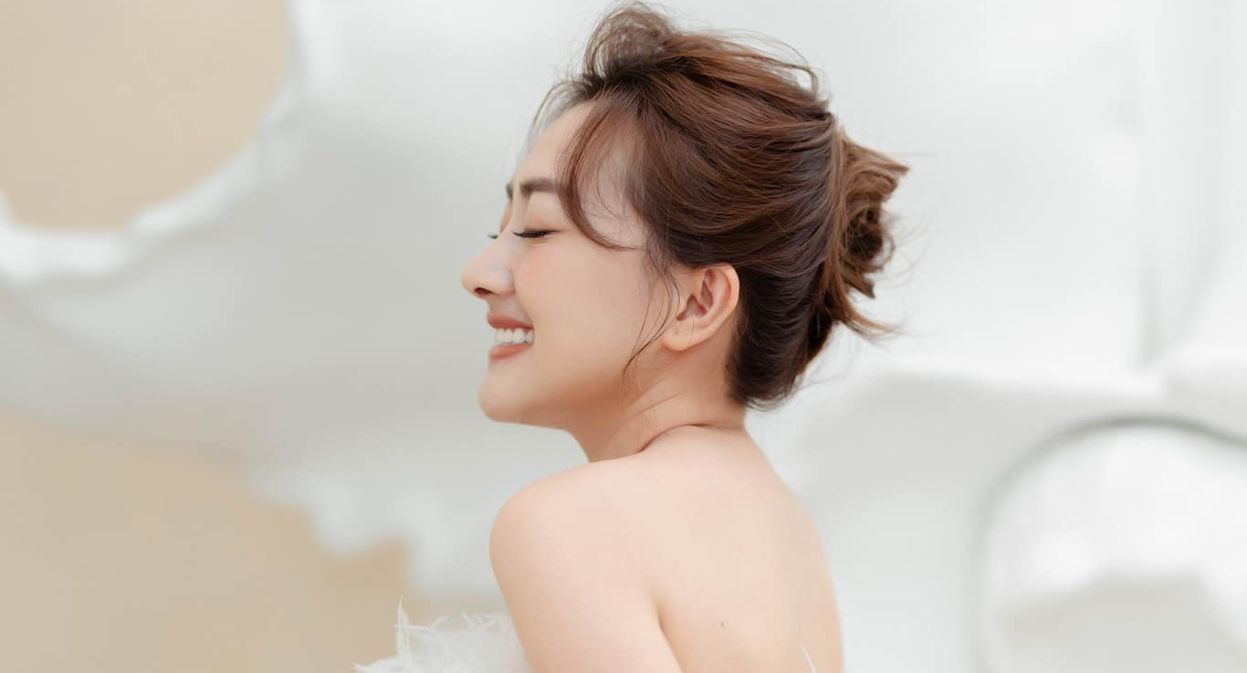 Showbiz Việt: Những cô dâu chờ khoe sắc cuối năm 2023
