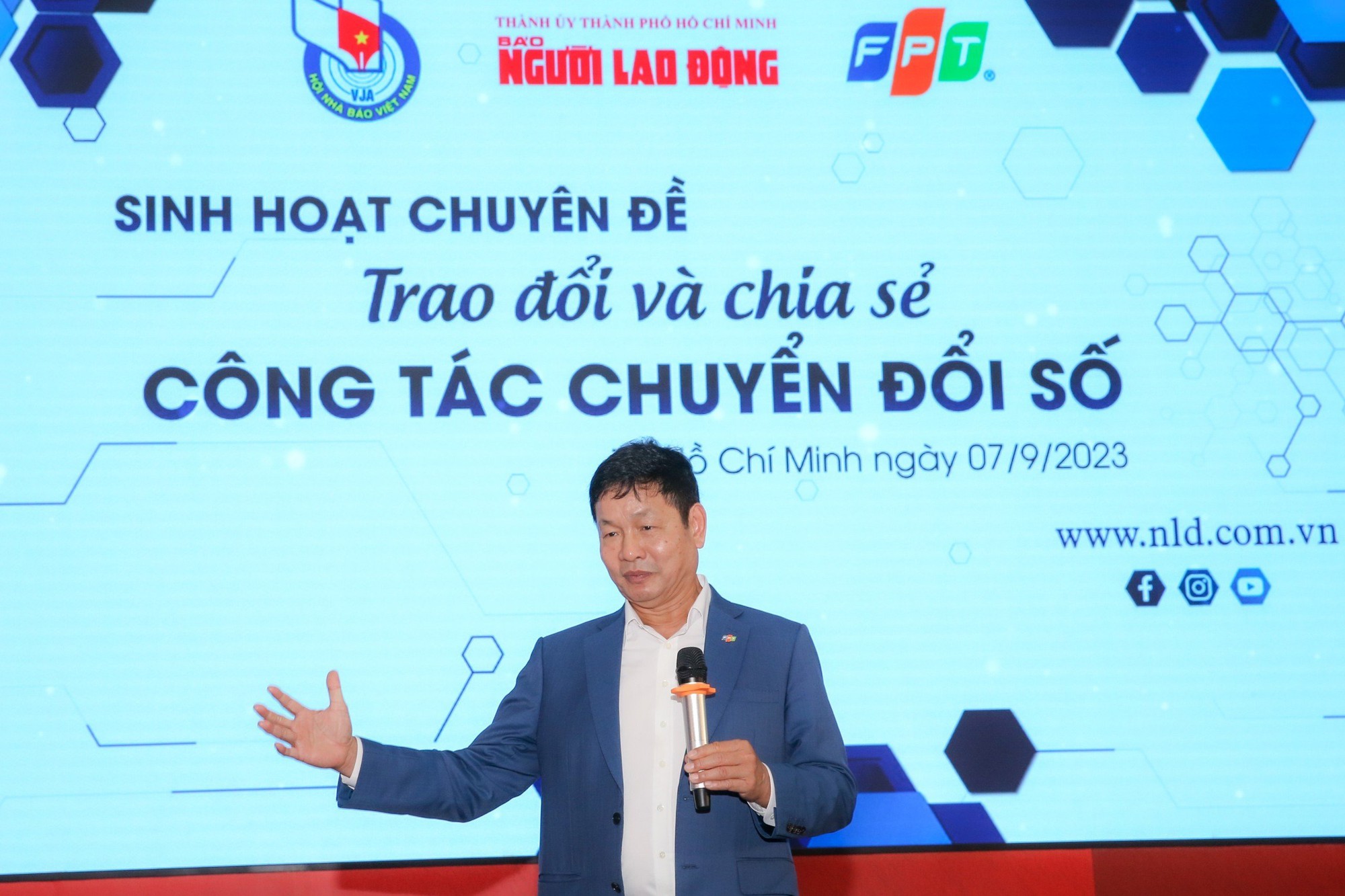 L&atilde;nh đạo Hội Nh&agrave; b&aacute;o Việt Nam v&agrave; Tập đo&agrave;n FPT thăm, l&agrave;m việc với B&aacute;o Người Lao Động - Ảnh 5.