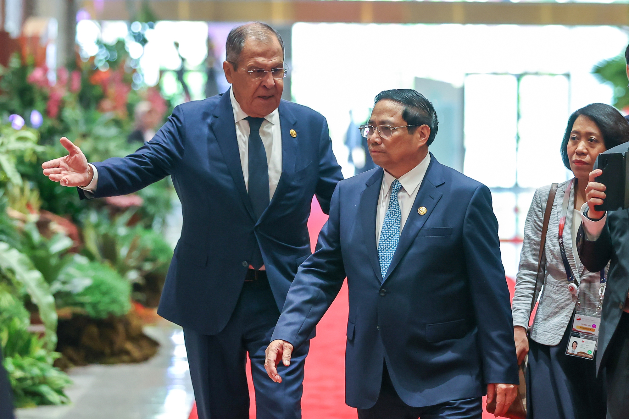 Thủ tướng Phạm Minh Chính gặp Bộ trưởng Ngoại giao Nga Sergei Lavrov