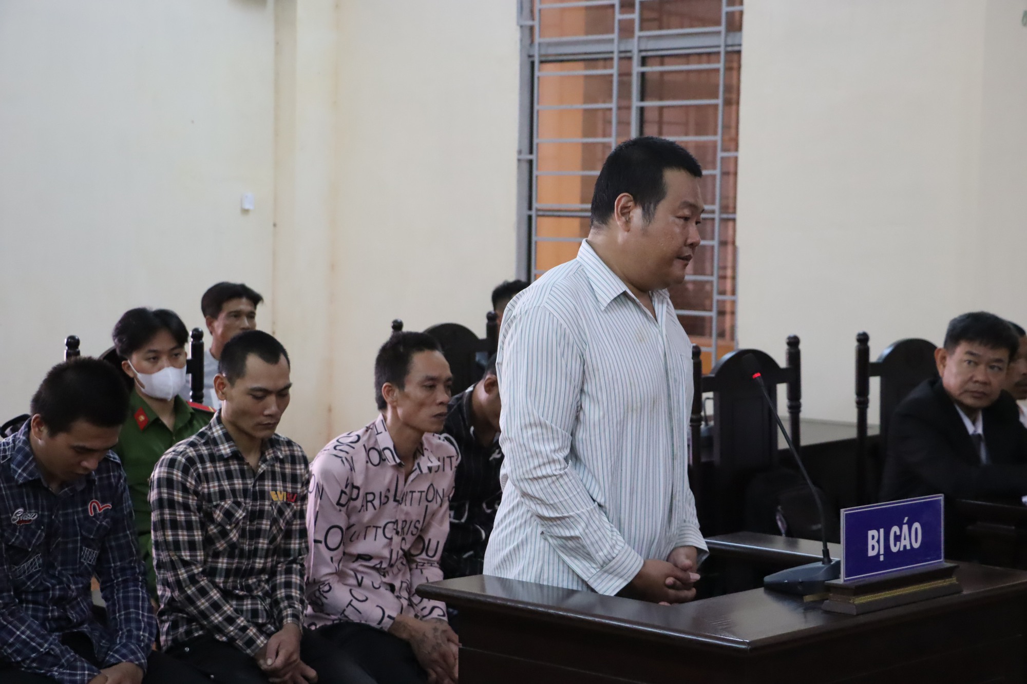 Kết thúc phiên sơ thẩm vụ hành hạ đồng nghiệp gây chấn động dư luận