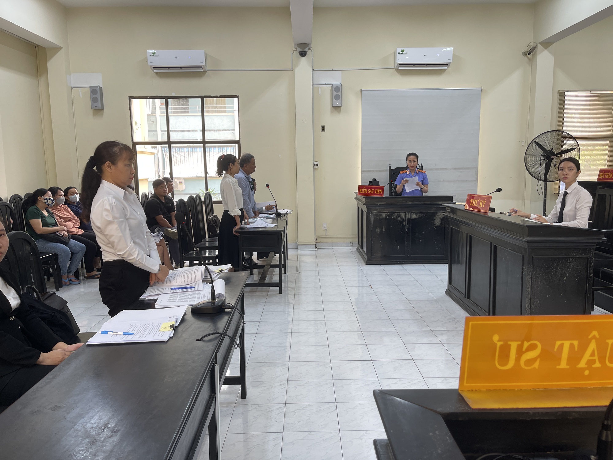 Chủ Trung tâm Thương mại Dịch vụ Đại Quang Minh thắng kiện tiểu thương