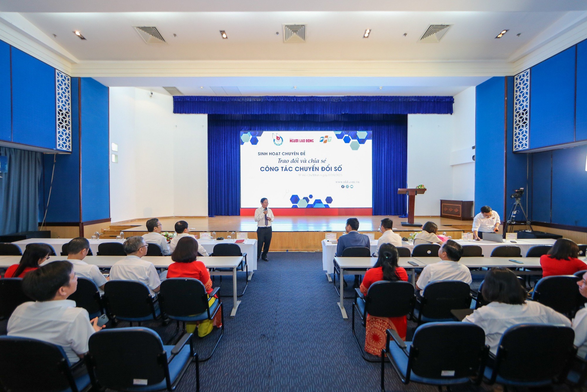 L&atilde;nh đạo Hội Nh&agrave; b&aacute;o Việt Nam v&agrave; Tập đo&agrave;n FPT thăm, l&agrave;m việc với B&aacute;o Người Lao Động - Ảnh 7.