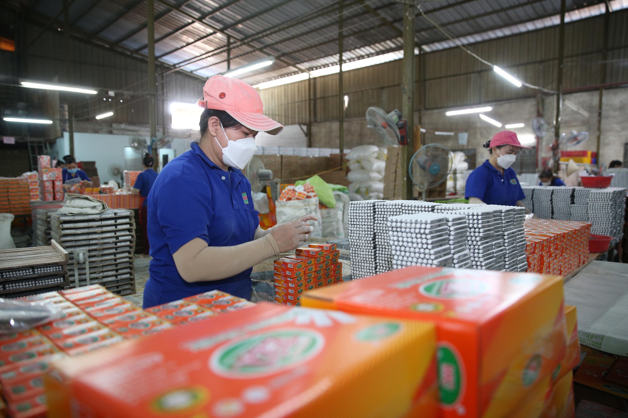 ĐỀ XUẤT MỚI VỀ TIỀN LƯƠNG ĐÓNG BHXH: Có hạn chế tình trạng doanh nghiệp lách luật?