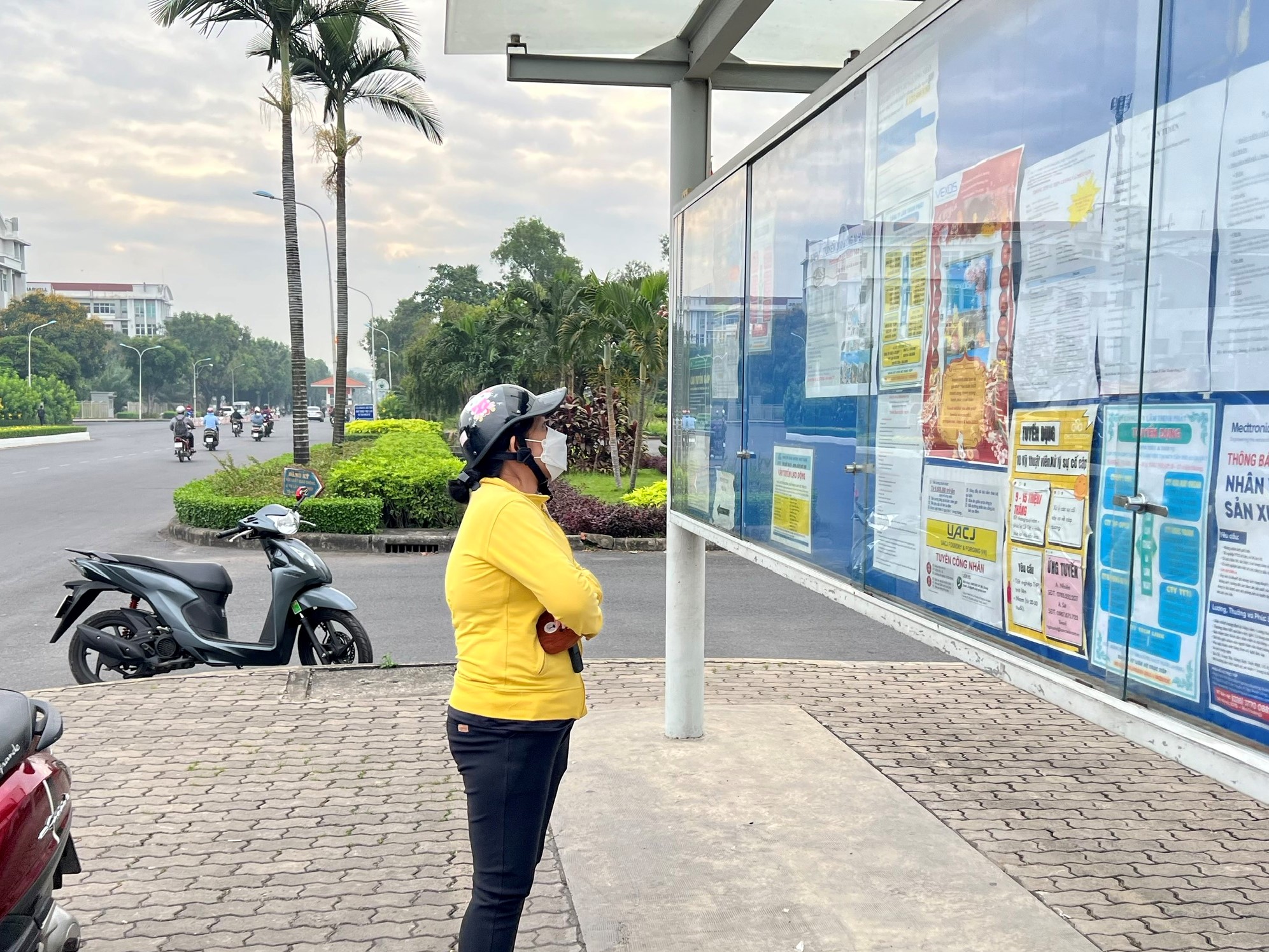 Công nhân chật vật tìm việc