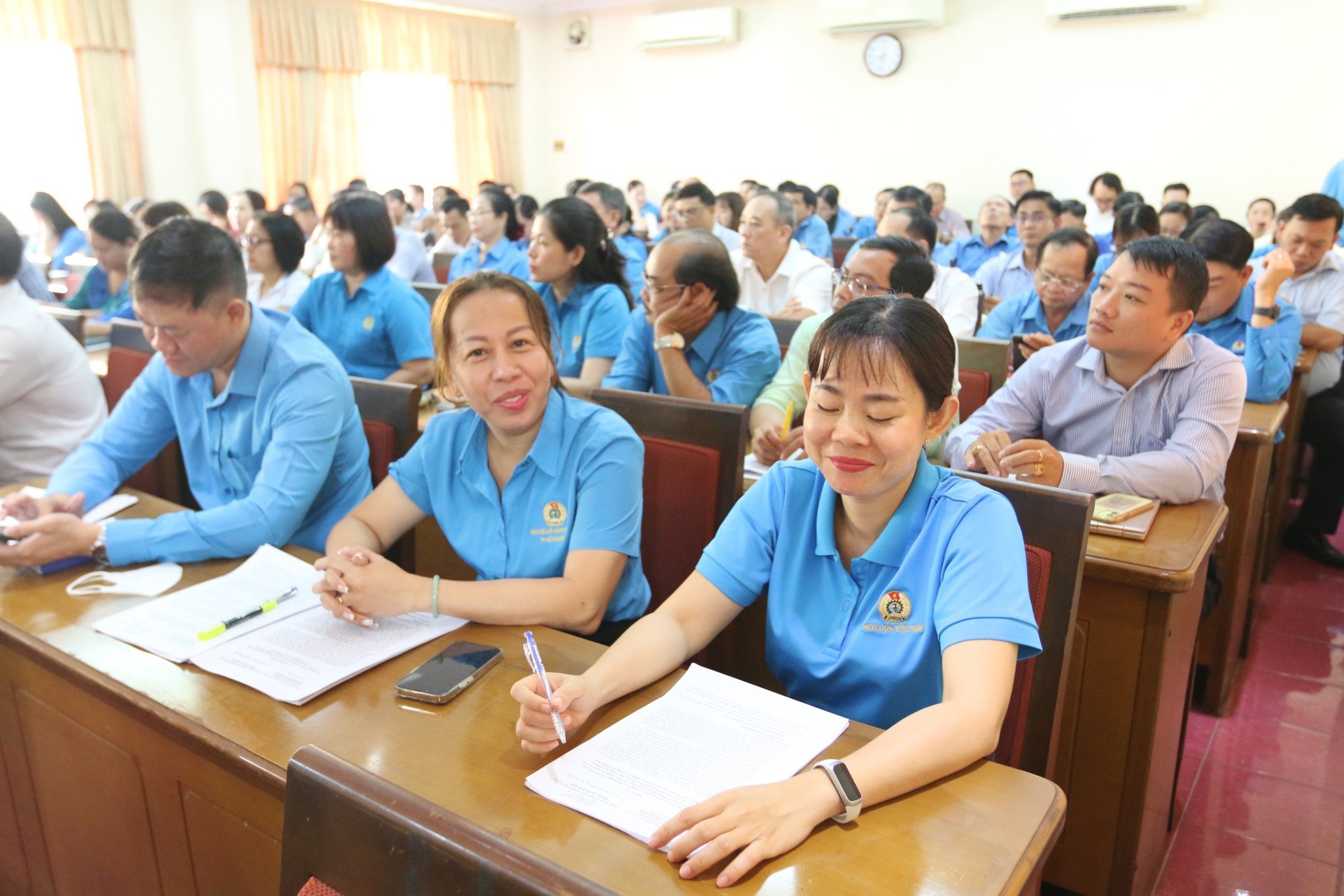 Tăng cường đ&agrave;o tạo, bồi dưỡng c&aacute;n bộ C&ocirc;ng đo&agrave;n - Ảnh 1.